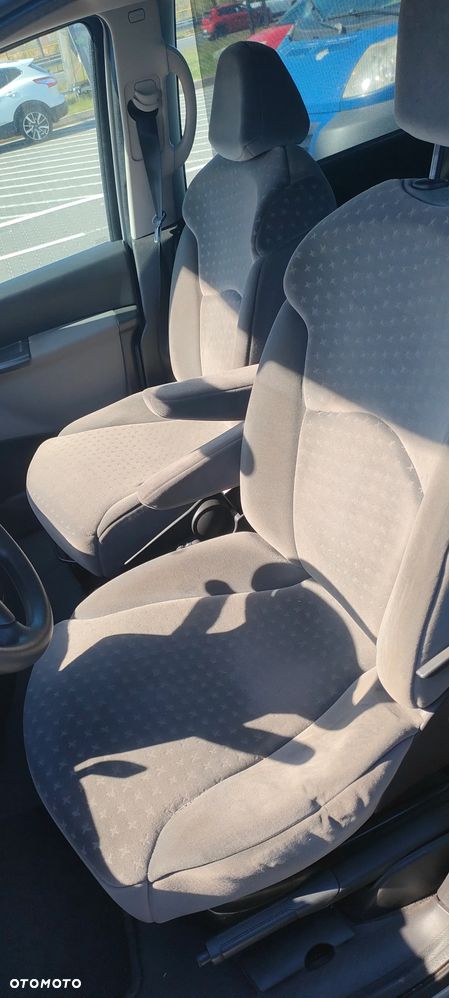 Peugeot 807 V6 205 Platinum Pullmann - 26