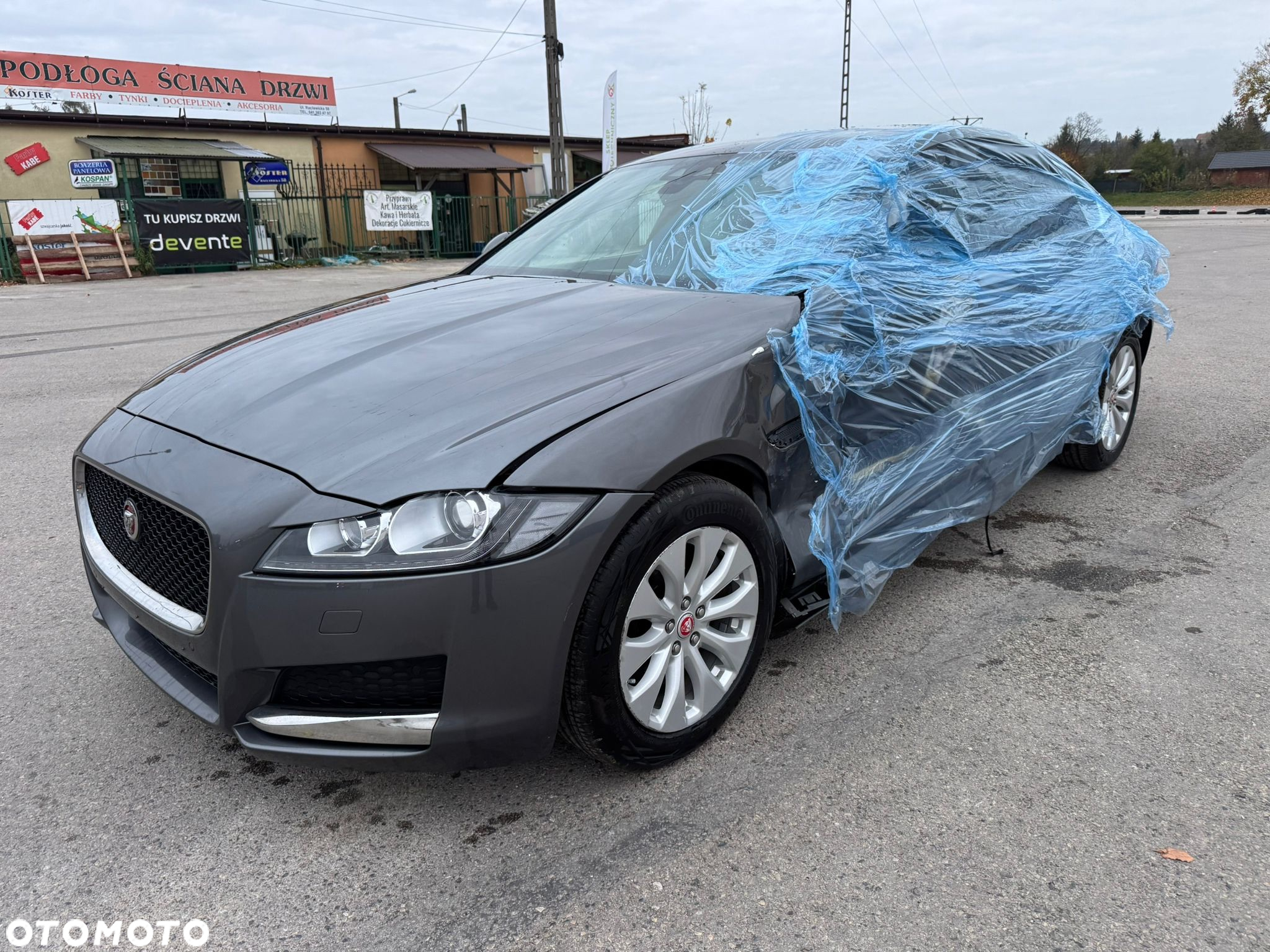 Jaguar XF E-Performance Prestige - 4