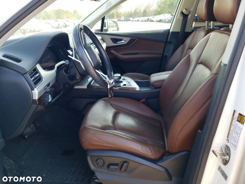 Audi Q7 - 7