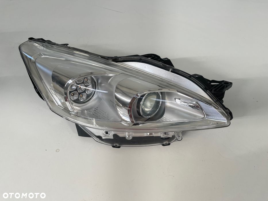 Peugeot 508 RHX Xenon Lampa Prawa Reflektor Prawy - 1