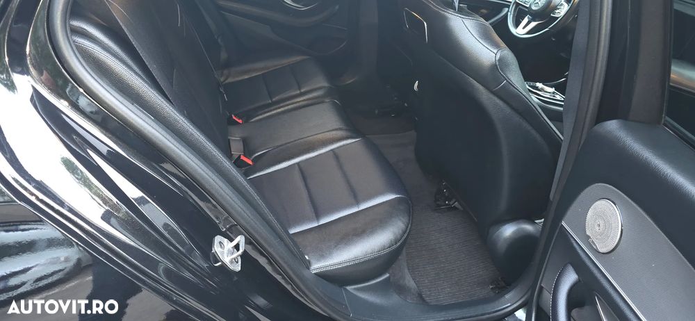 Mercedes-Benz E 220 d 4Matic 9G-TRONIC AMG Line - 10