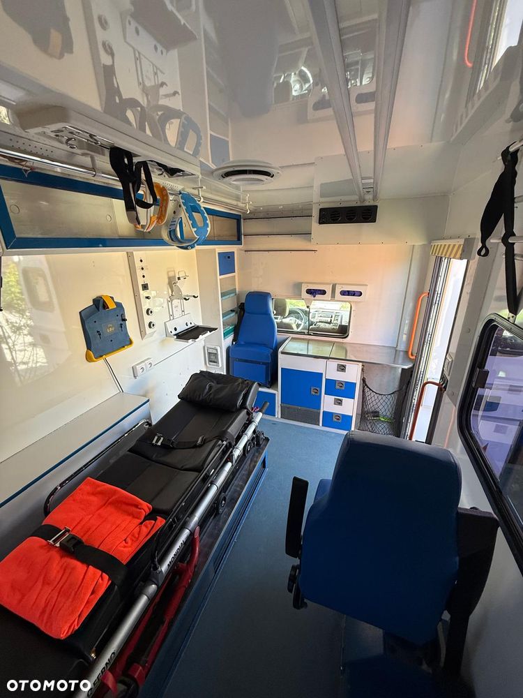 Volkswagen Transporter AMBULANS karetka - 5