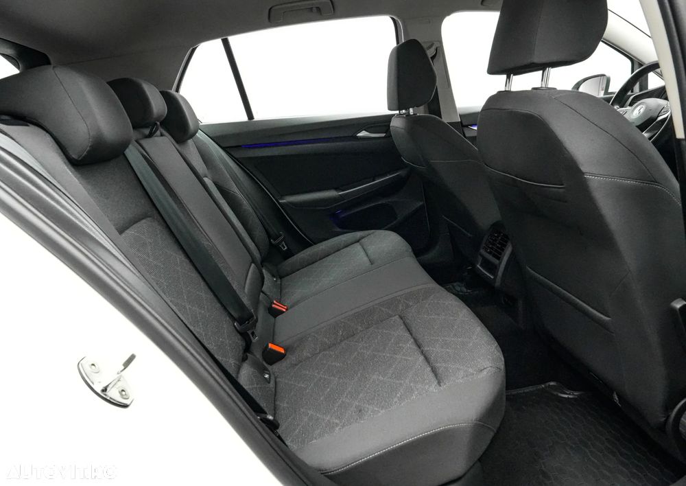 Volkswagen Golf 1.5 eTSI MHEV 150CP DSG Style - 16