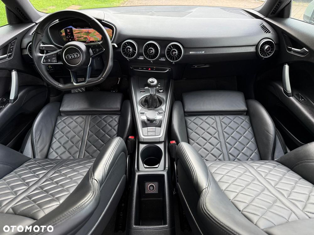 Audi TT Coupé - 2