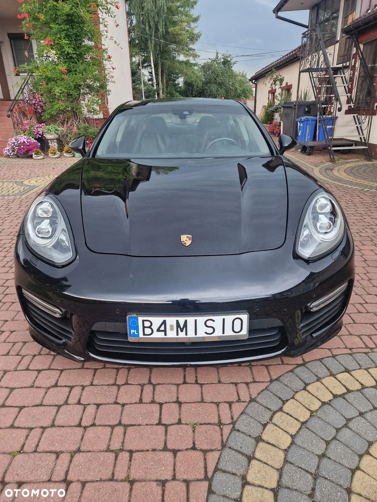 Porsche Panamera 4S - 16