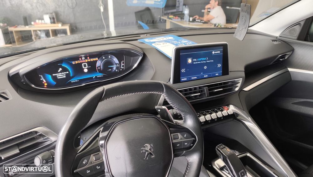 Peugeot 3008 1.5 BlueHDi Allure EAT8 - 22