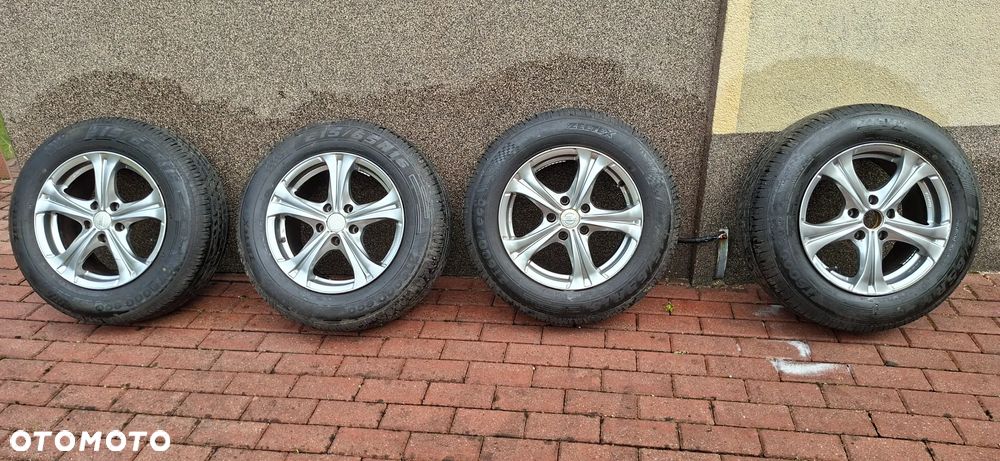 Nissan Qashqai 1.6 Visia - 23
