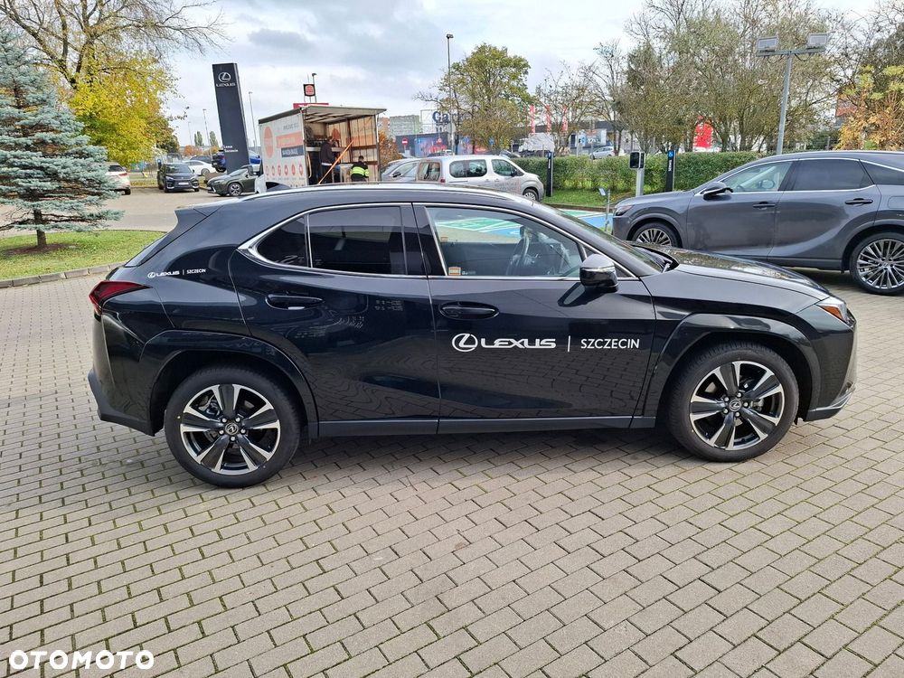 Lexus UX - 6