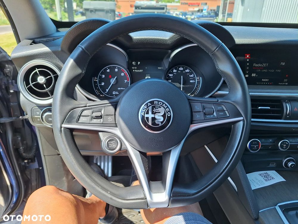 Alfa Romeo Stelvio 2.0 Turbo 16V AT8-Q4 B-Tech - 12