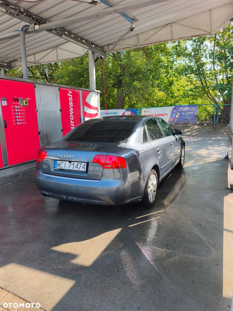 Audi A4 Limousine 2.0 TDI - 5