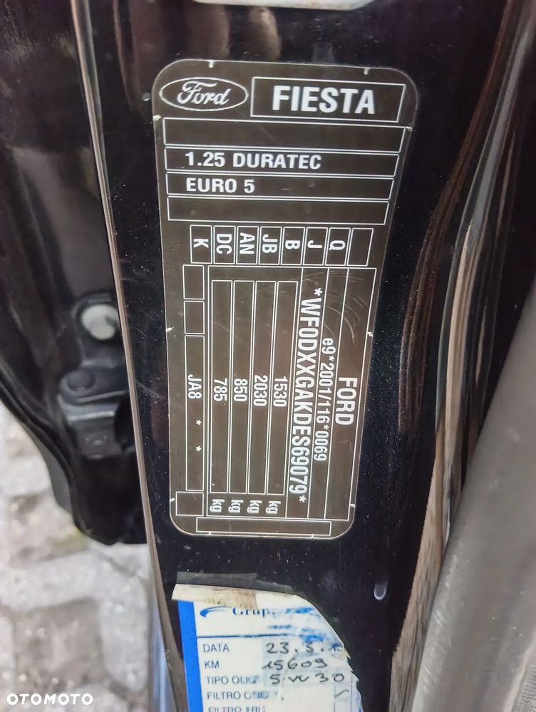 Ford Fiesta 1.25 Titanium - 19