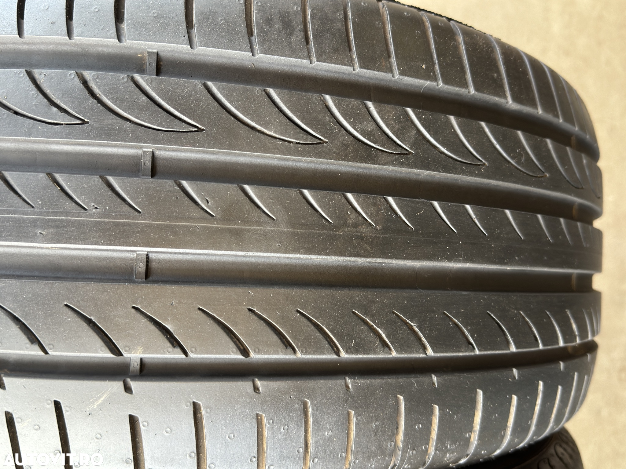Vând 2 anvelope 245/45/19 pirelli de vară ca noi - 4