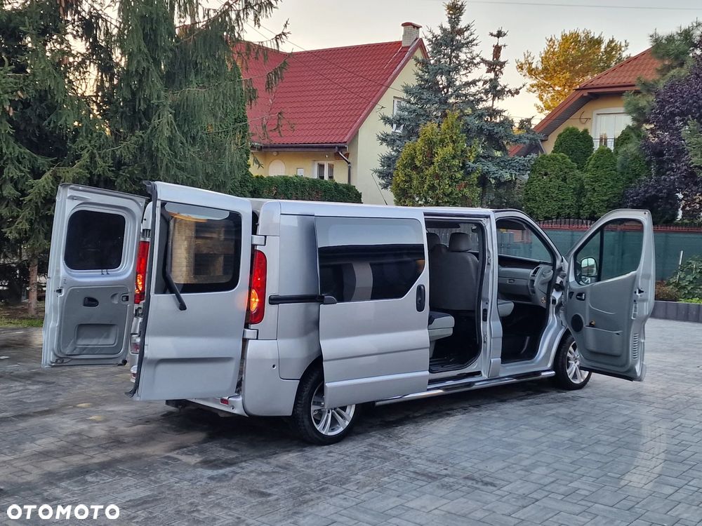 Opel Vivaro L2H1 2.9t - 35