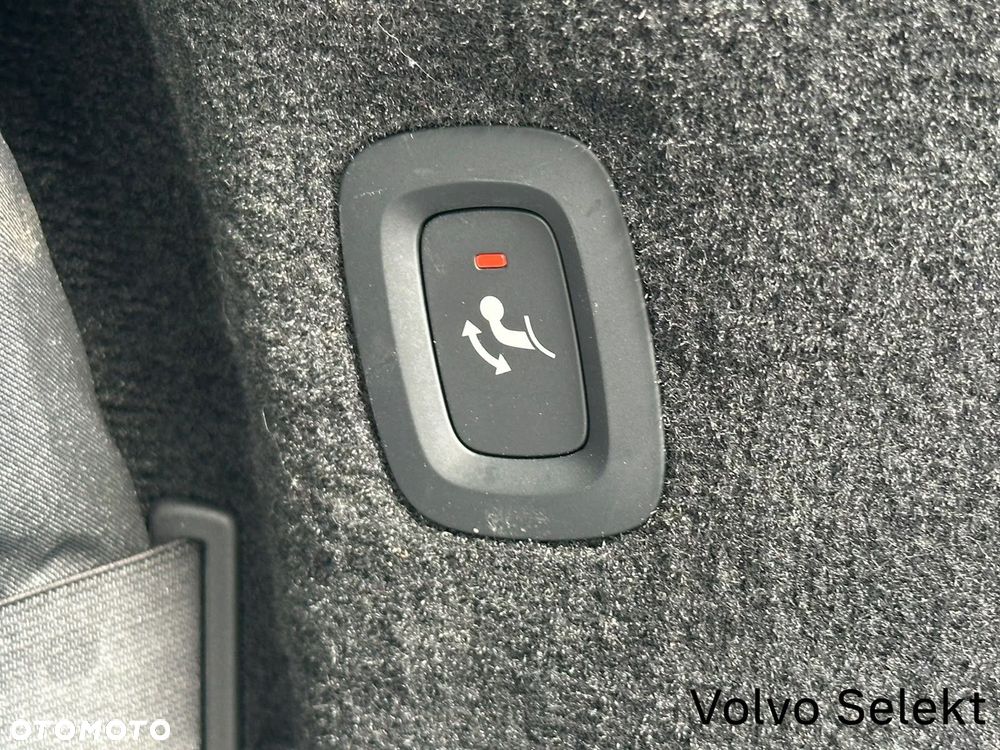 Volvo V90 Cross Country - 21