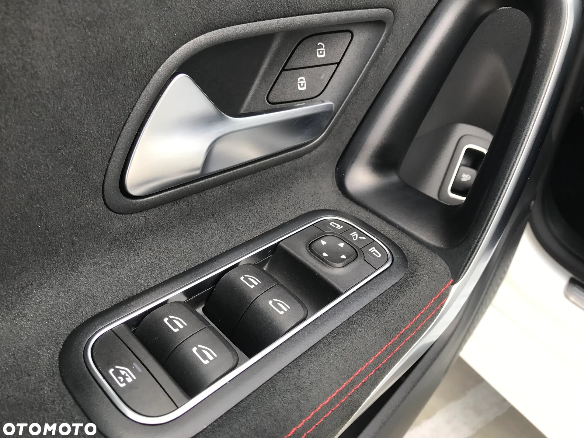 Mercedes-Benz CLA 200 d AMG Line 8G-DCT - 36