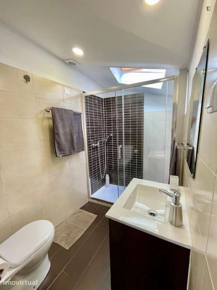 Apartamento com 1 quartos - localizado em Bairro Alto Lisbon - Grande imagem: 2/53