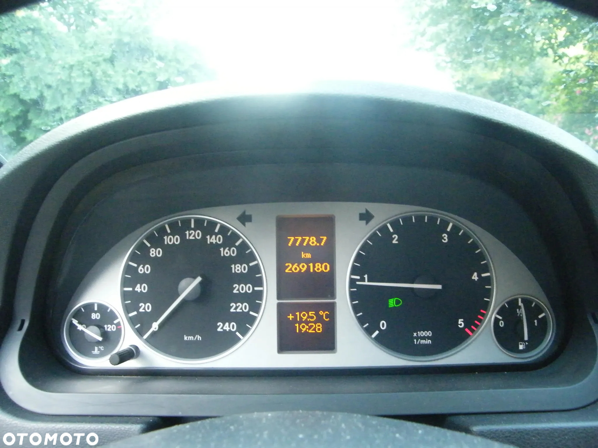 Mercedes-Benz Klasa B 180 CDI - 10