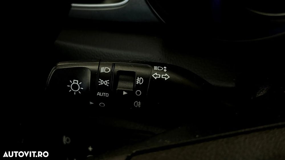Kia Carens - 20