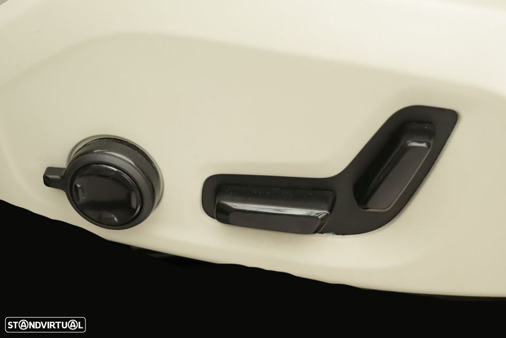 Volvo XC 90 2.0 T8 PHEV Plus Bright AWD - 22