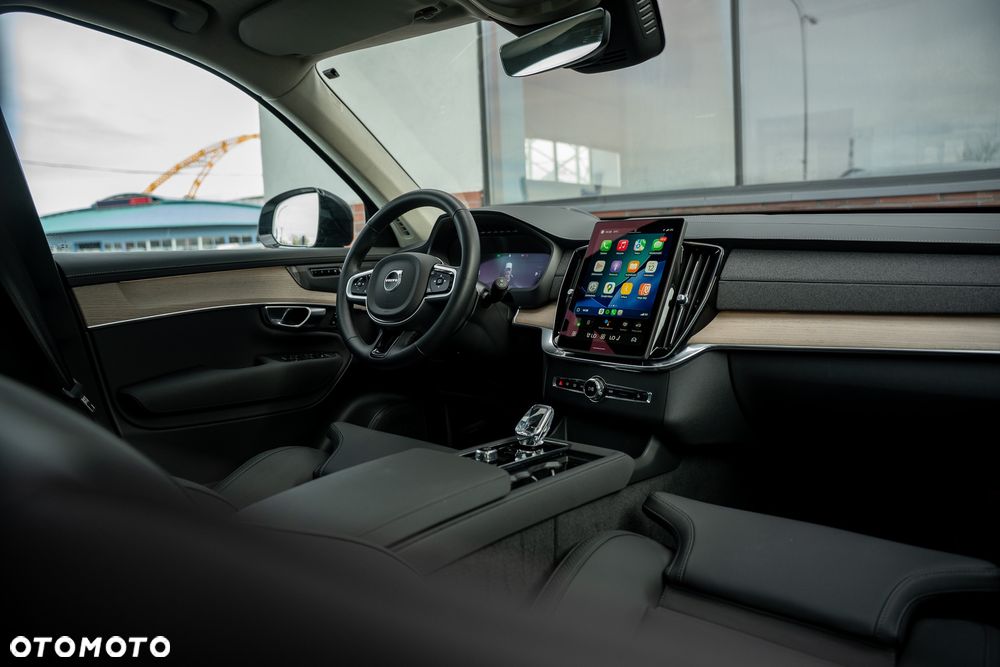 Volvo XC 90 T8 AWD Plus Dark - 28