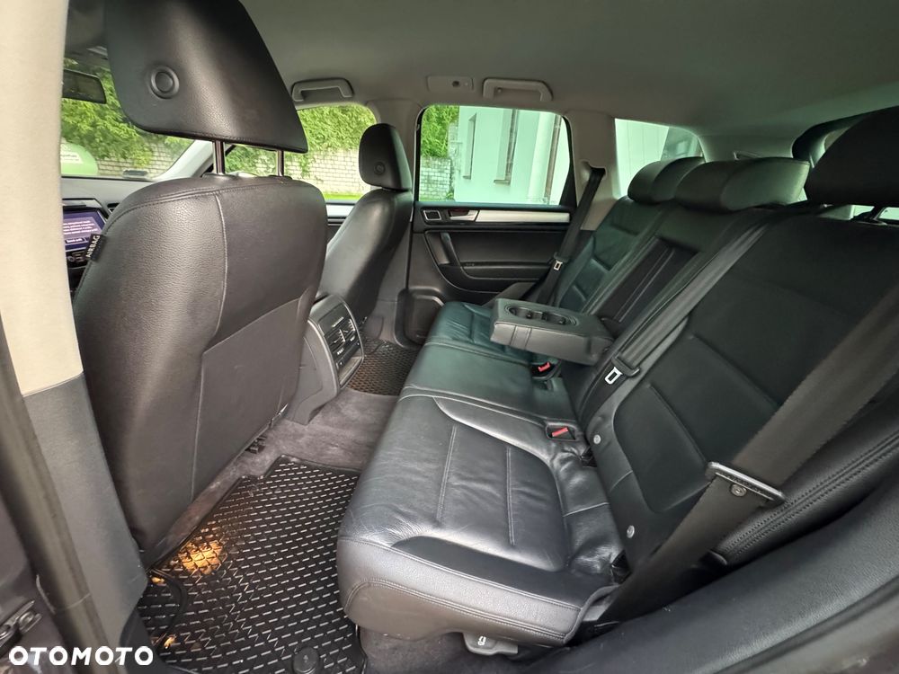Volkswagen Touareg 3.0 V6 TDI 4XMot BMT - 12
