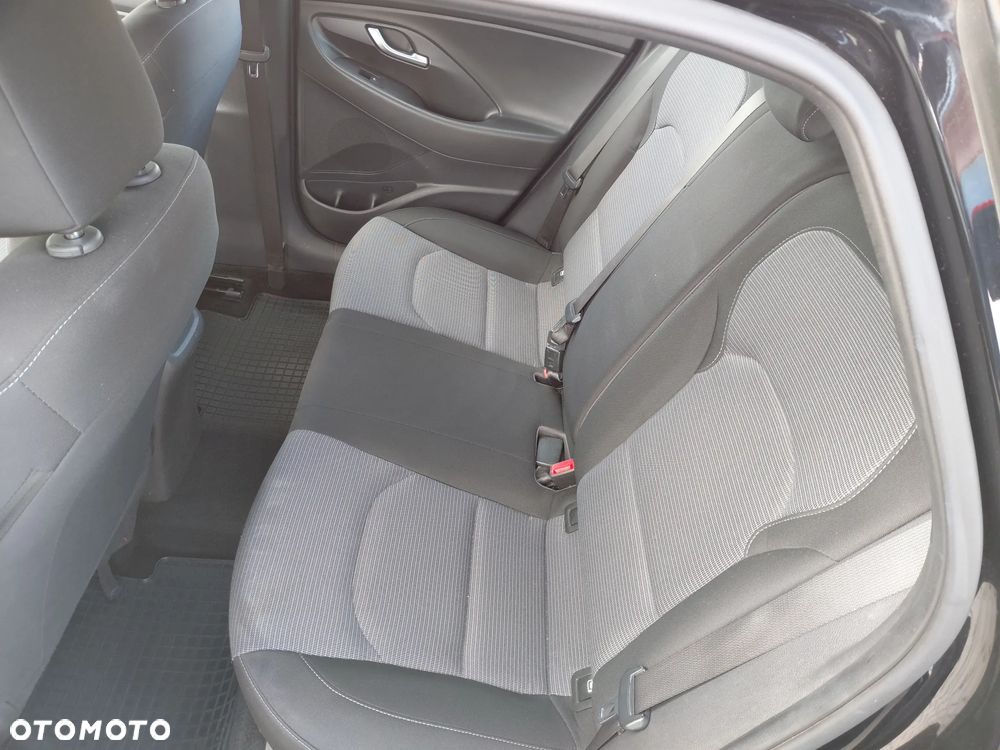 Hyundai i30 1.0 T-GDI Classic + DCT - 16