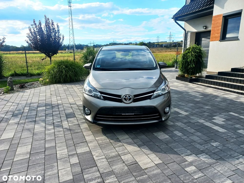 Toyota Verso 1.6 D-4D Premium - 21