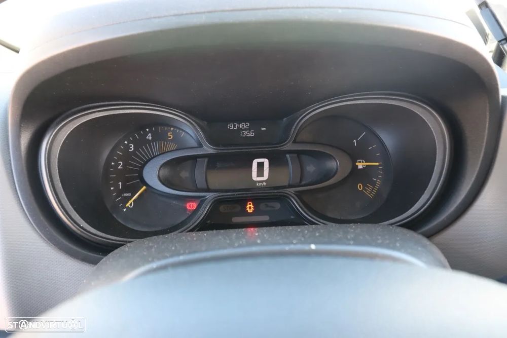Renault Trafic 1.6 dCi L1H1 1.2T - 10