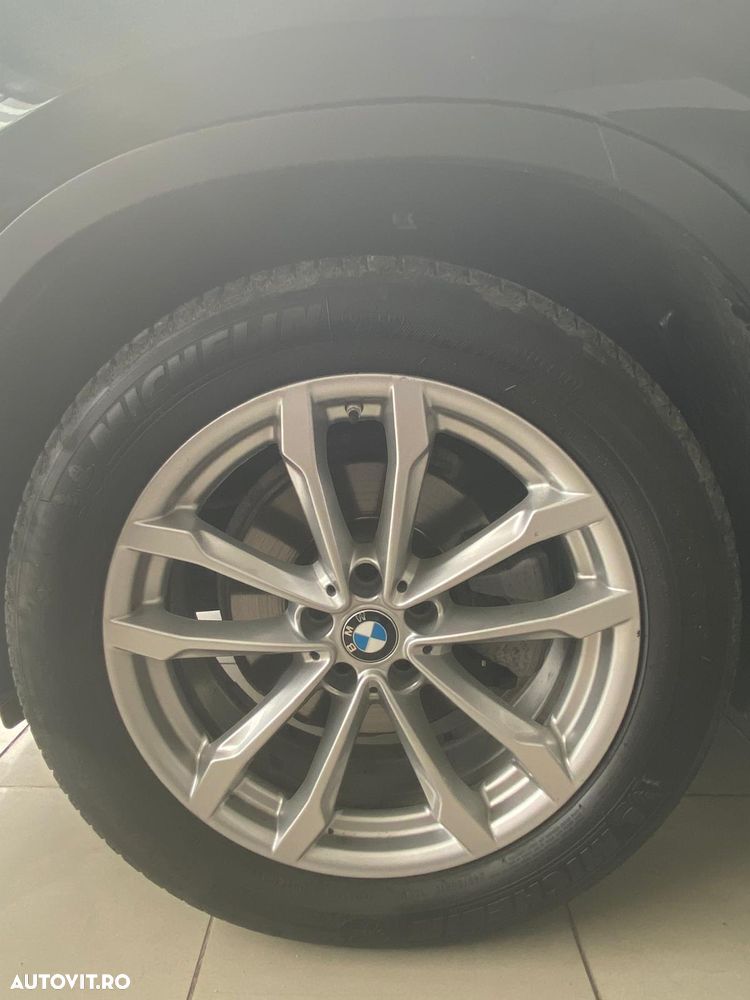 BMW X3 xDrive20d AT xLine - 9