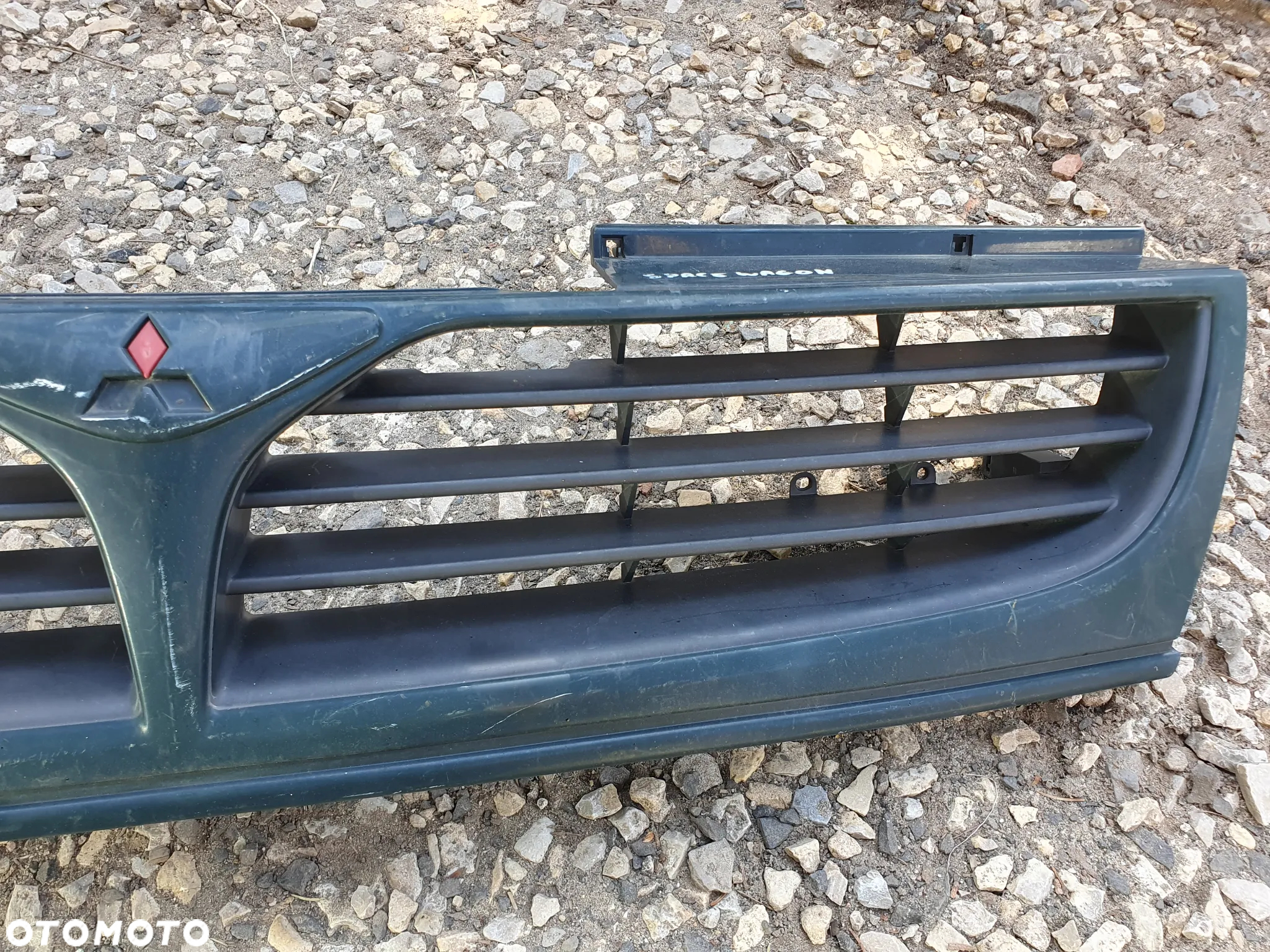 MITSUBISHI SPACE WAGON SPACE RUNNER N10 GRILL PRZEDNIA ATRAPA PRZÓD EMBLEMAT MR1555545 - 4