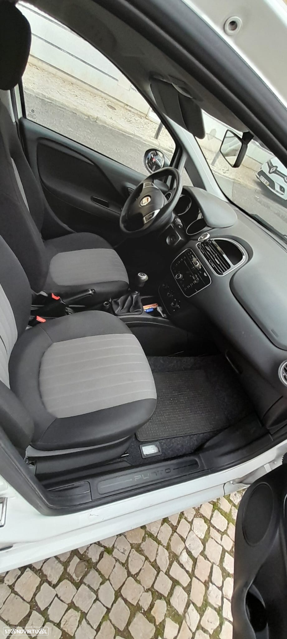 Fiat Punto - 9