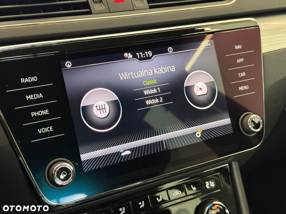 Skoda Superb 1.5 TSI Ambition DSG - 38