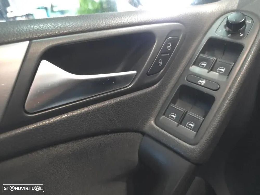 VW Golf - 15