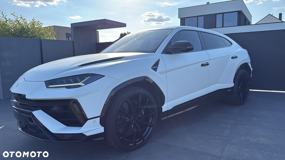 Lamborghini Urus - 3