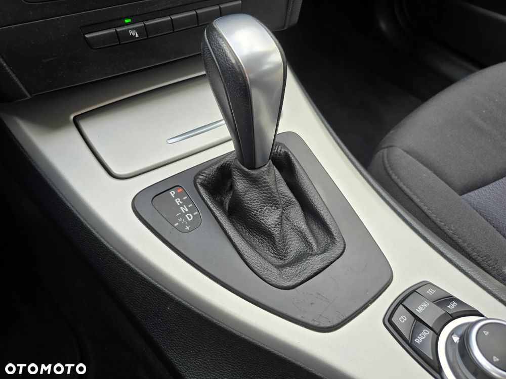 BMW Seria 3 - 32