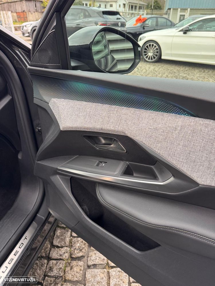 Peugeot 3008 1.2 Hybrid GT e-DCS6 - 9