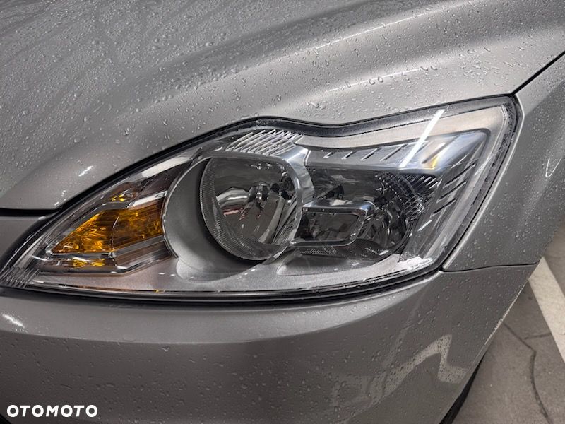 Ford Focus - 33