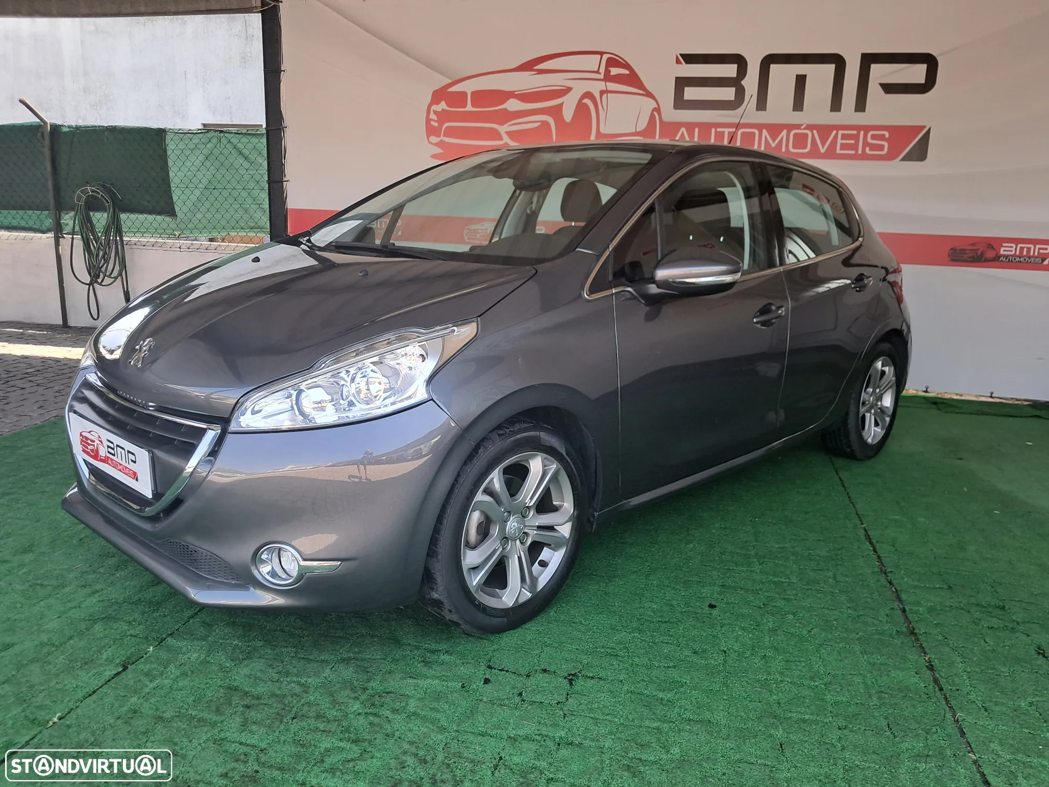 Peugeot 208 1.2 PureTech Allure - 2