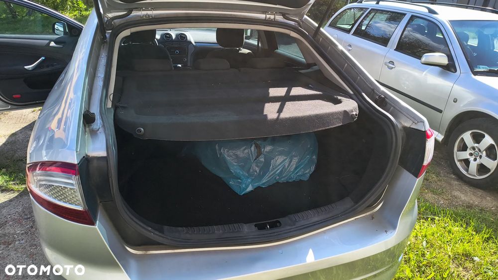 Ford Mondeo - 10