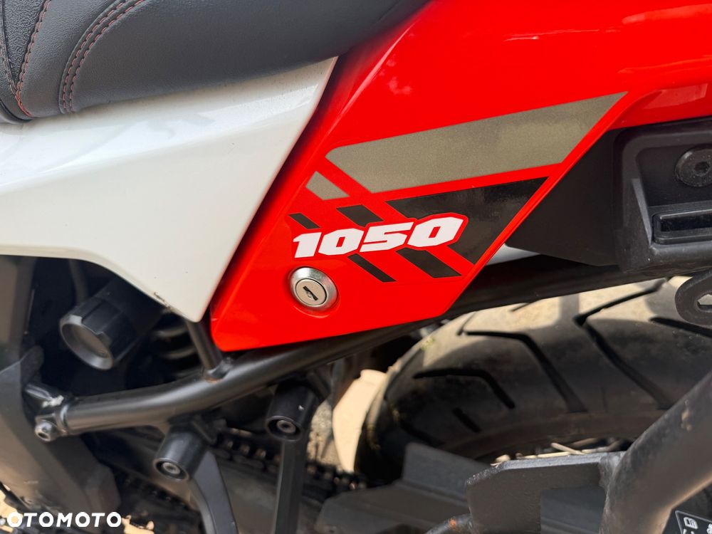 Suzuki V-STROM - 8