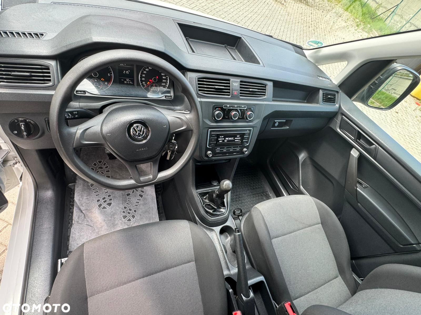 Volkswagen Caddy - 29
