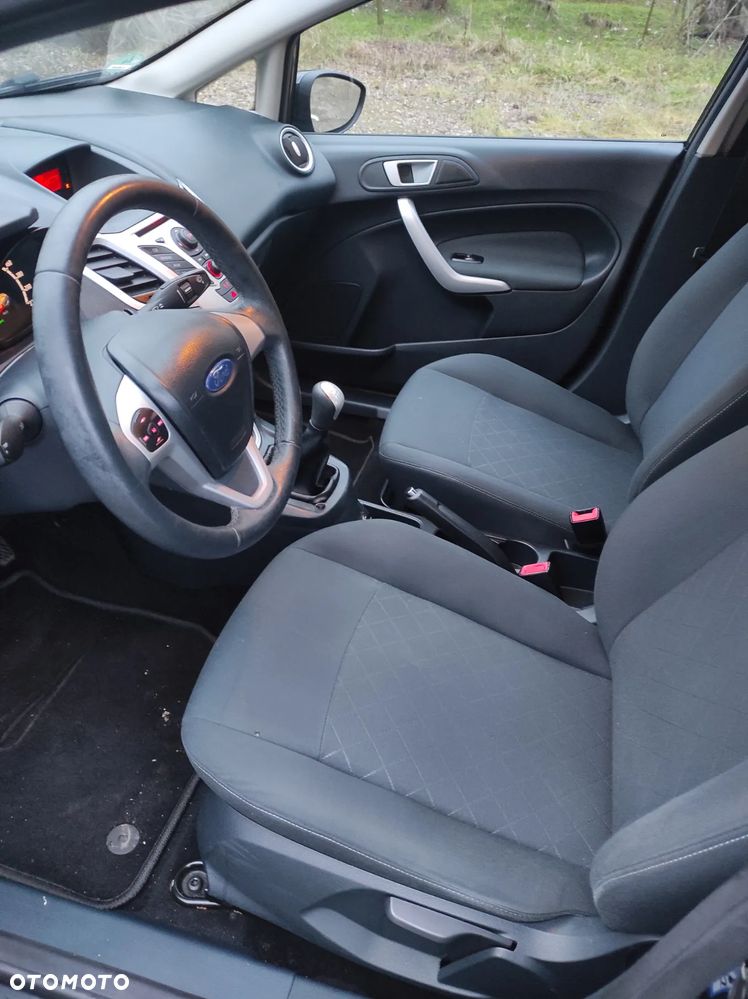 Ford Fiesta 1.25 Champions Edition - 8