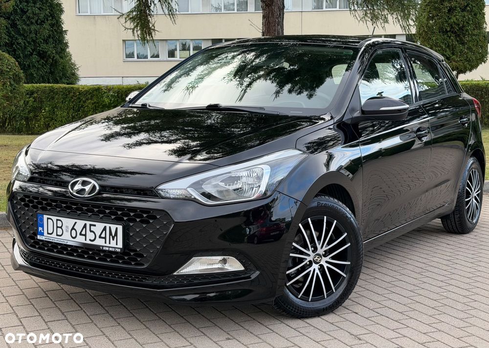 Hyundai i20 1.2 Pure - 16