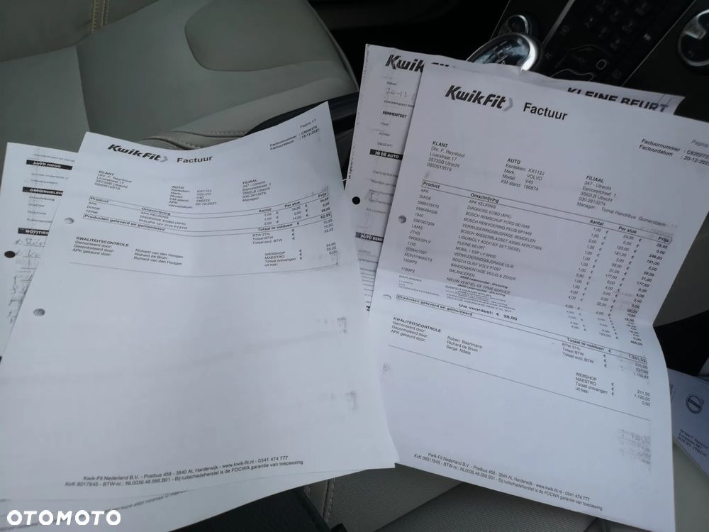 Volvo V40 D3 Momentum - 40