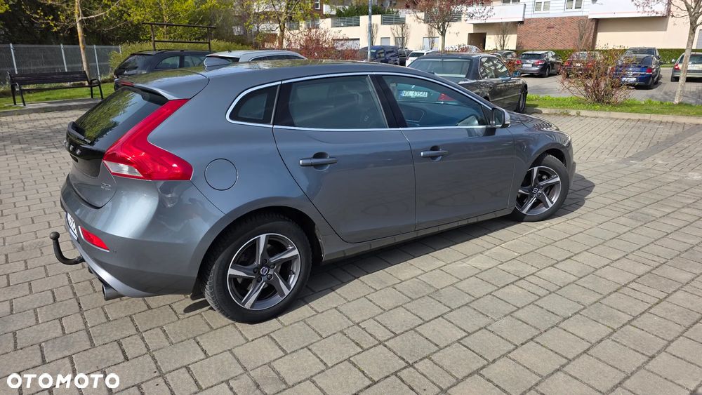 Volvo V40 D2 RDesign - 13