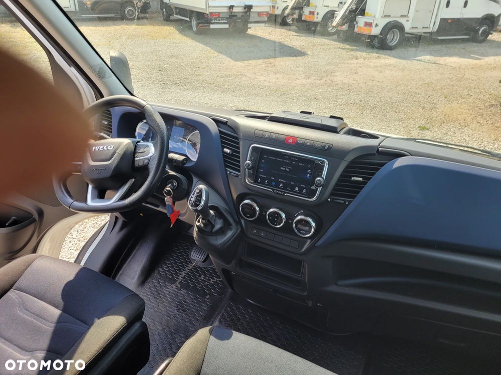 Iveco 35S18 - 22