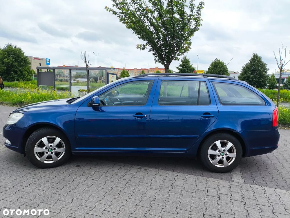 Skoda Octavia 1.6 Ambition - 6