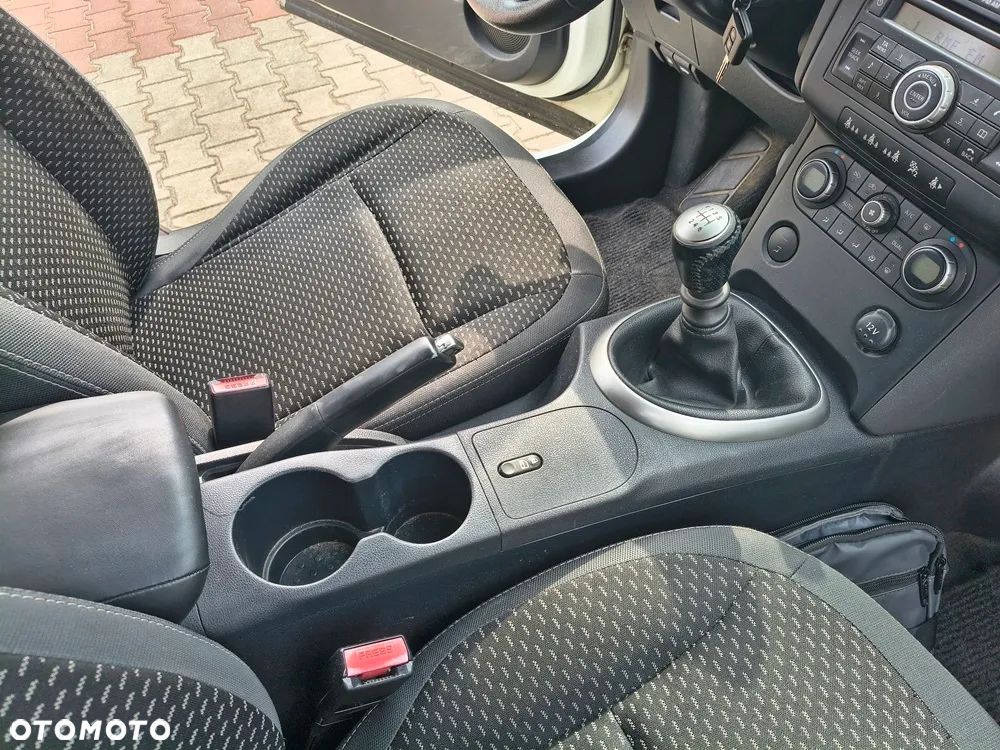 Nissan Qashqai 2.0 Acenta - 21