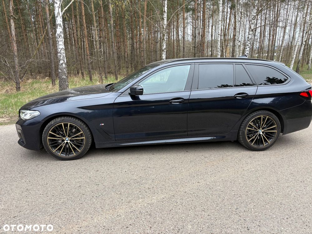 BMW Seria 5 520d xDrive mHEV M Sport sport - 2