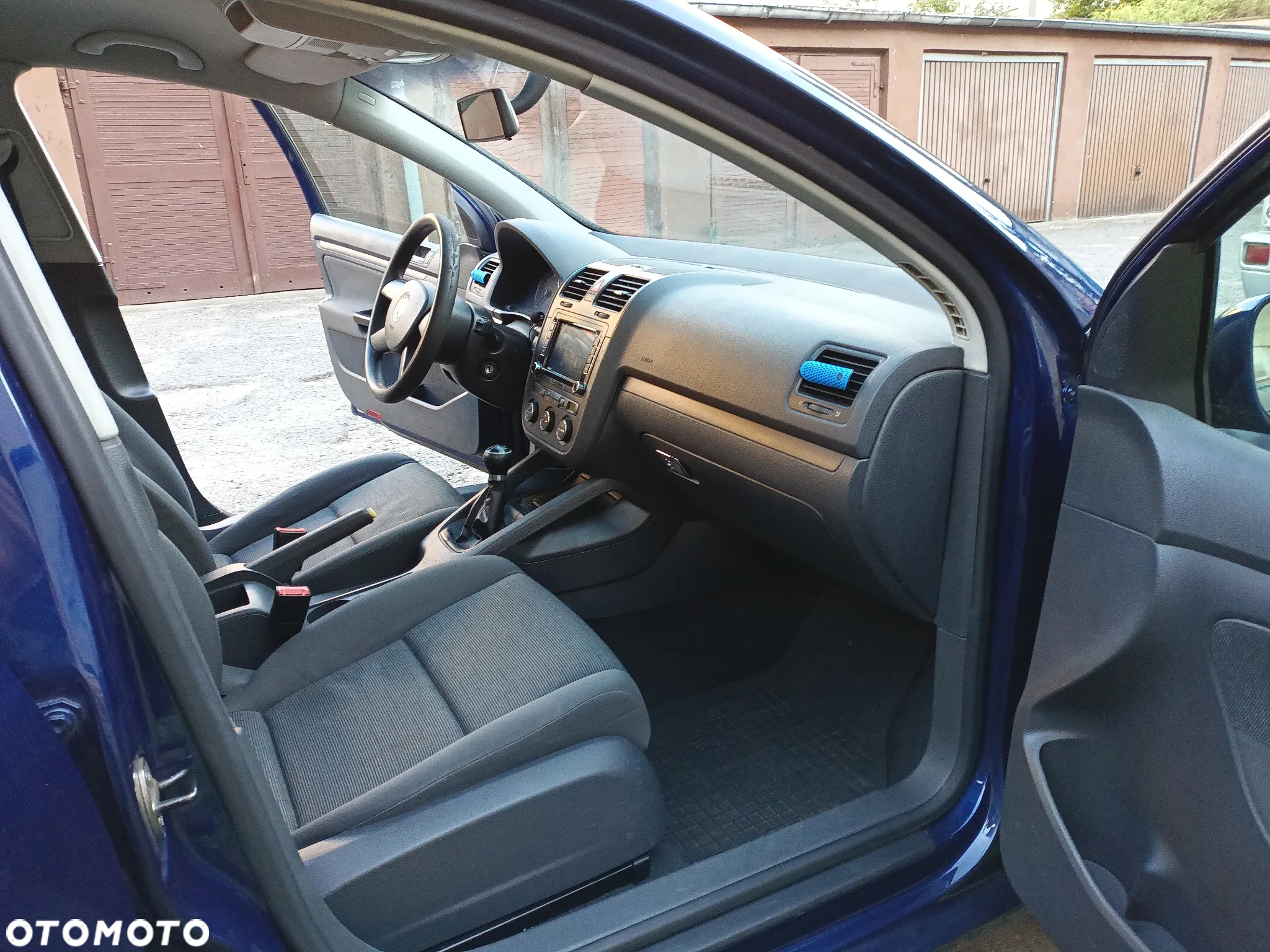 Volkswagen Golf - 14